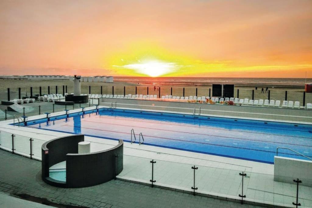 Apartamento Hhvdk Aan Zee Oostduinkerke Exterior foto
